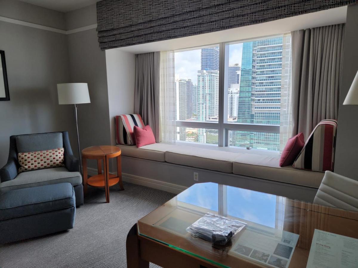 Four Seasons Suite Маямі Екстер'єр фото